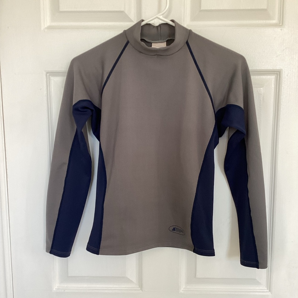 MEC Two-Tone Long Sleeve Tee - Gray and Navy